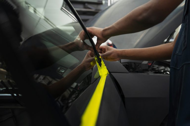 Auto Glass Lead